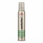 Wella Wellaflex Silkiáferð og hald mjög sterkt hármús 200 ml