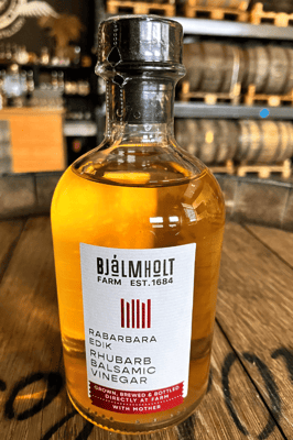 Bjálmholt Rhubarb Vinegar
