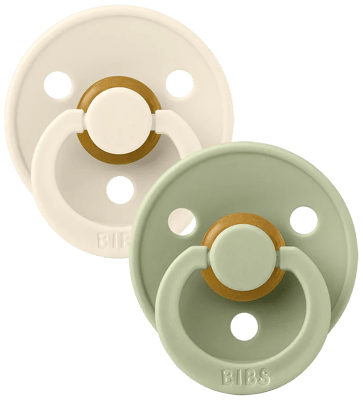 Colour symmetric snuð 2 Pack – Ivory/Sage st 1