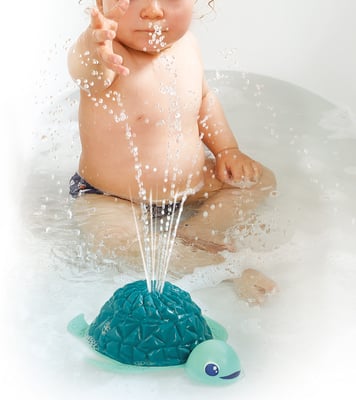 Skjaldbaka með gosbrunn
