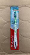 Colgate Max White mjúkur tannbursti