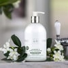 Baylis & Harding Jasmine and Apple Blossom Anti-Bacterial Hand Sápa, 500 ml