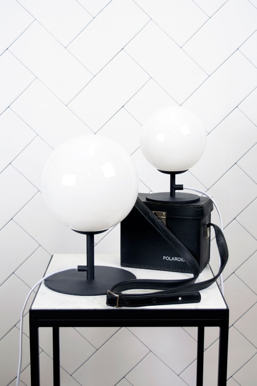 TABLE LUNA BLACK