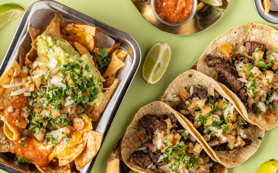 Tilboð - 3 tacos & nachos