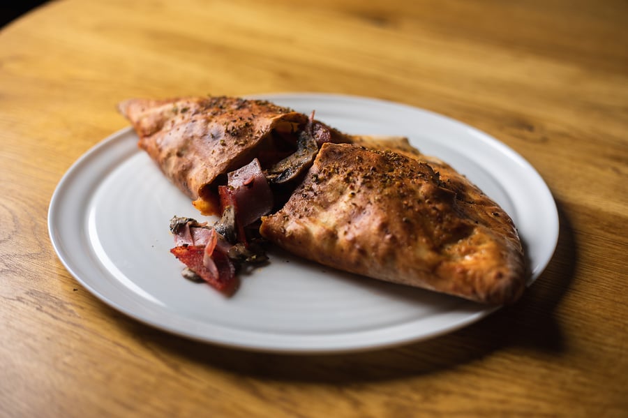 Calzone (m)(g)