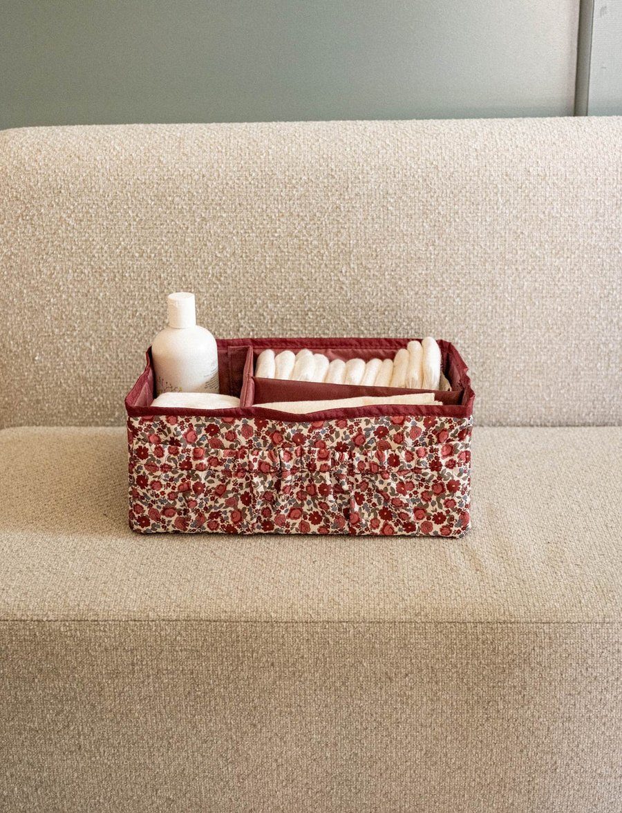 Lily nursing organizer – Tiny garden