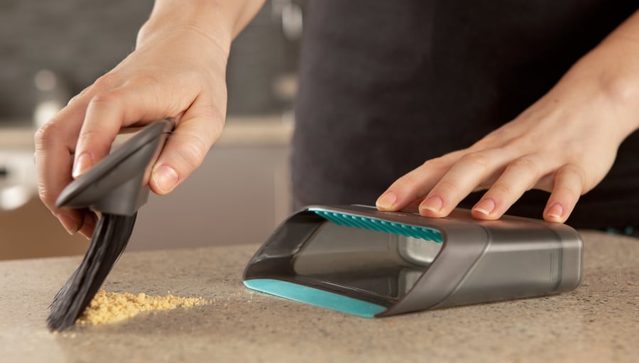 Broom Groomer Mini