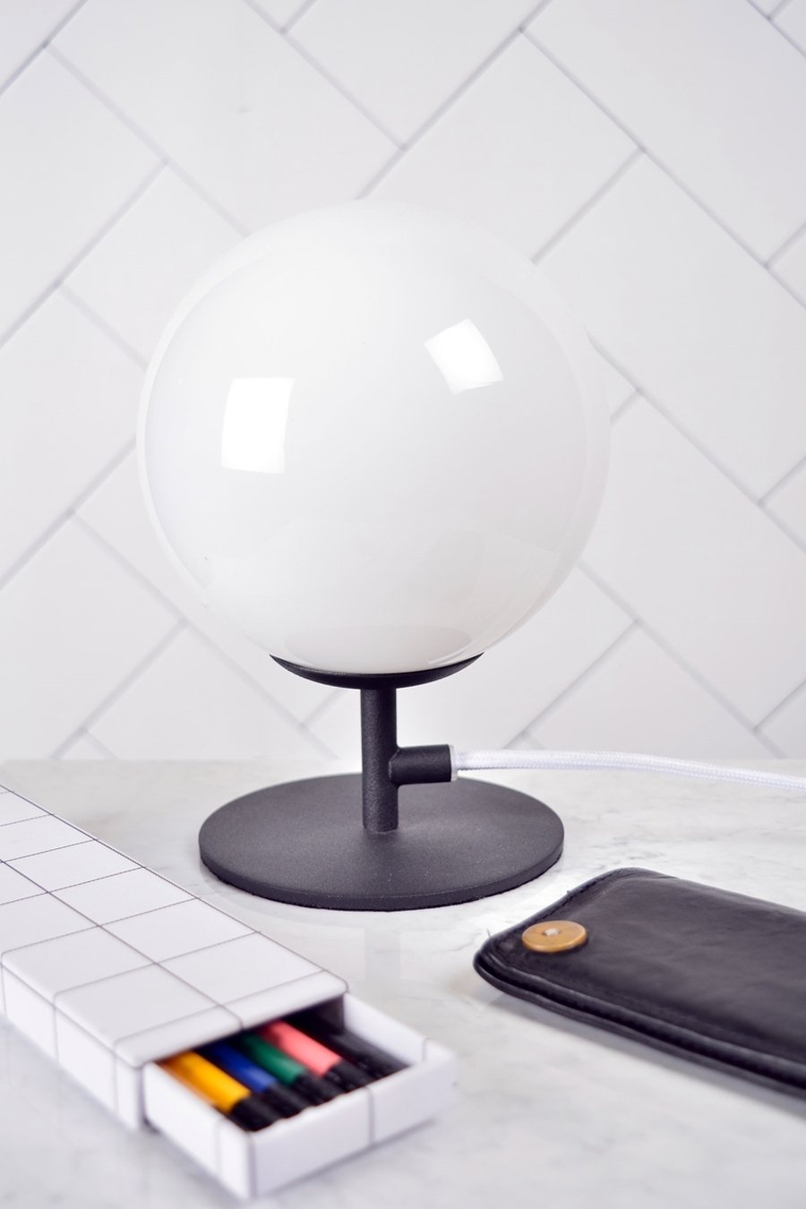 TABLE LUNA BLACK