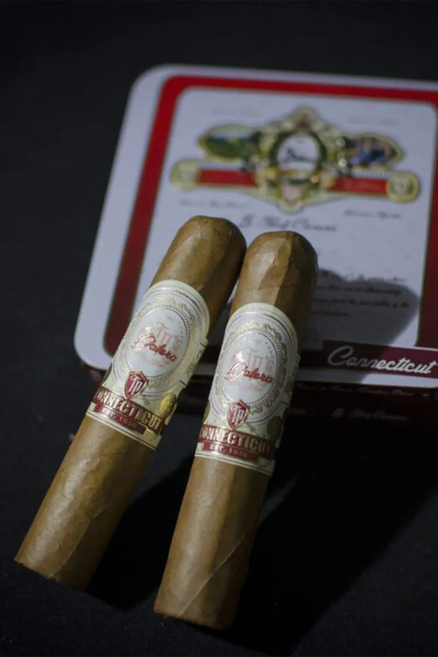 La Galera Connecticut Half Corona Tins 46x3 5/8 - 5 vindlar í dós