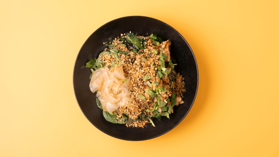 Blandað salat með kjúkling
