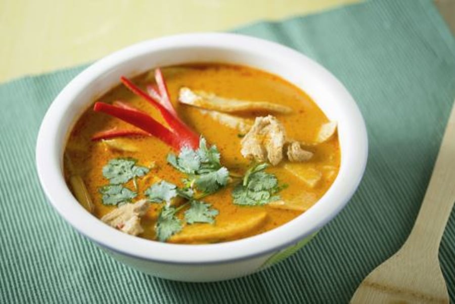 Curry chicken
