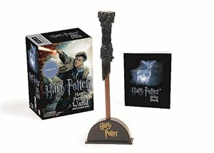Harry Potter Wizards Wand with Sticker Book : Lights Up!