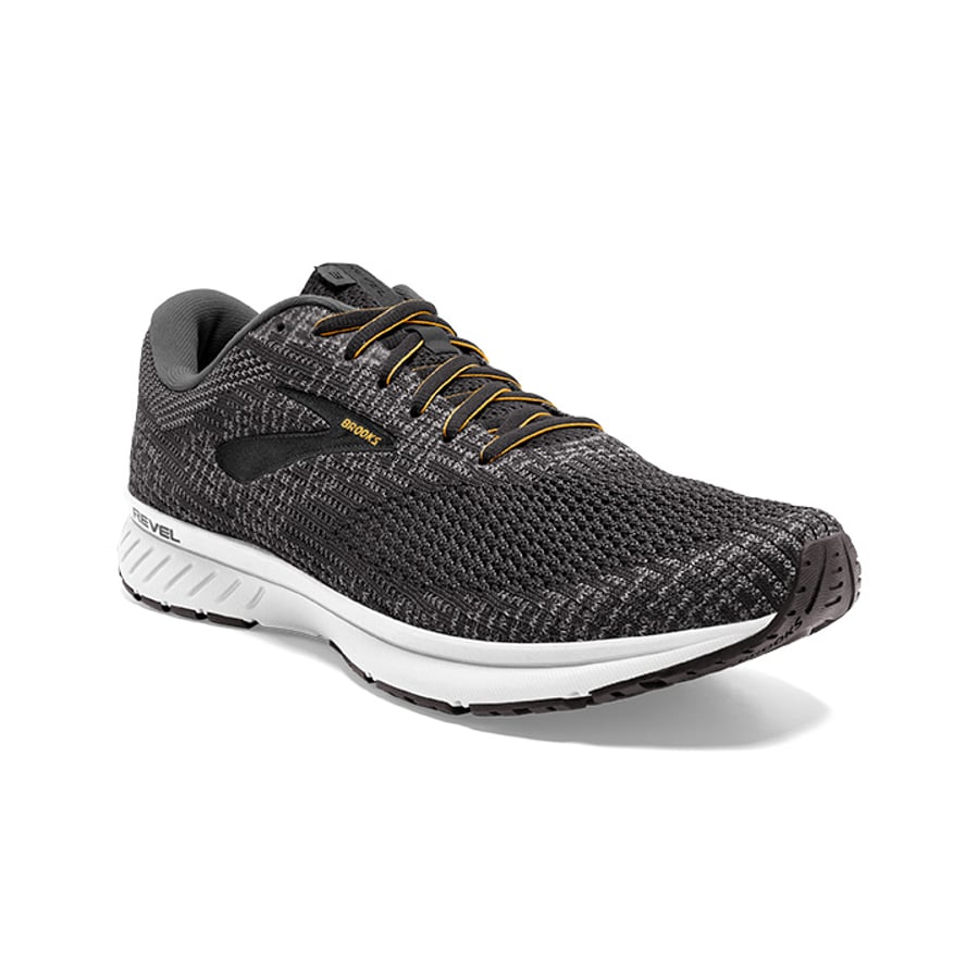 Brooks Revel 3