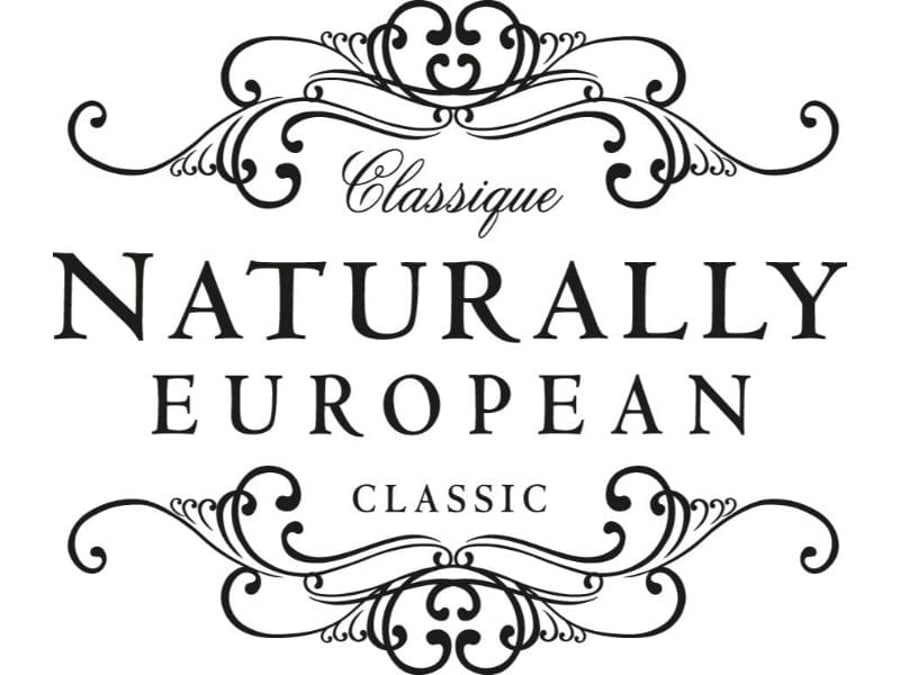 Naturally European kerti með Plum Violet ilm 200 gr