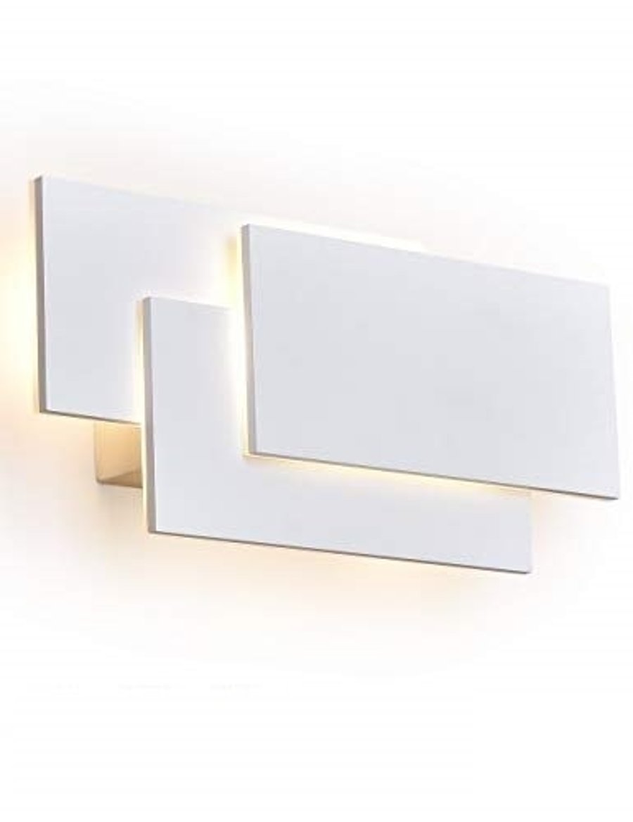 Clover Square LED Wall White Sýnishorn