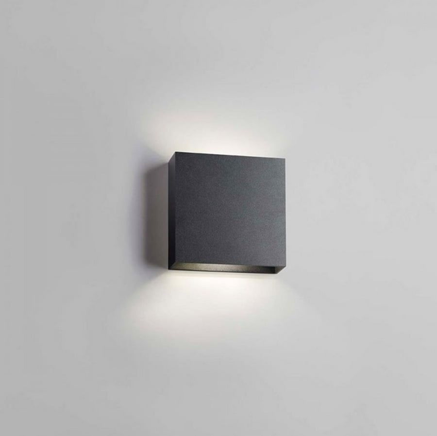 Compact W1 Black - sýnishorn úr verslun