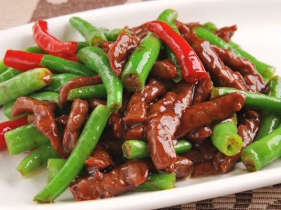 Green chili beef