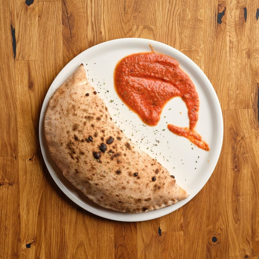 J - Calzone