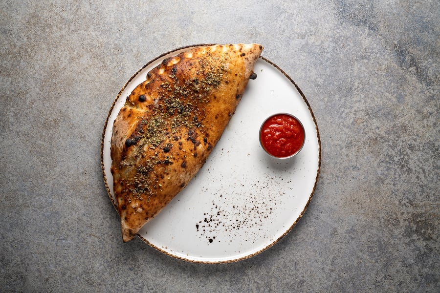 12. Calzone