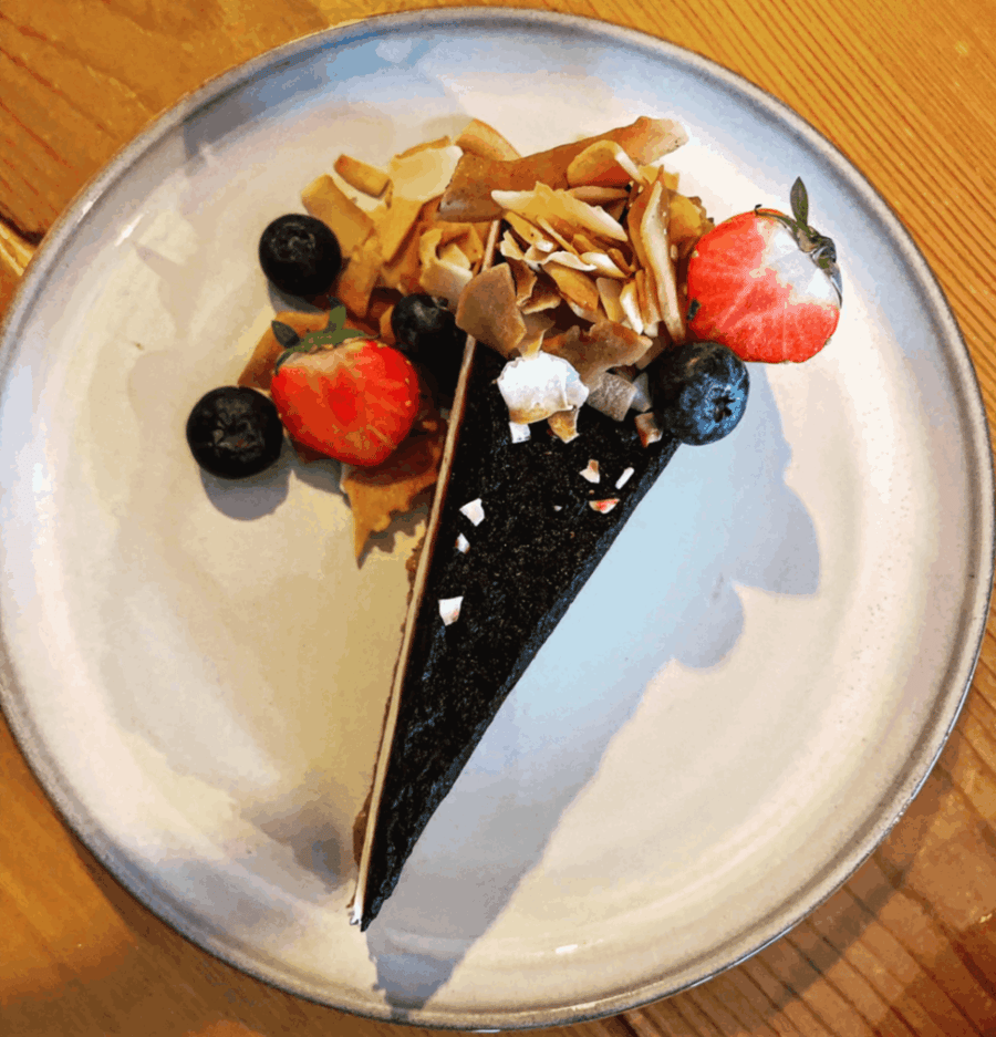 Orgasm blueberry "cheese" cake