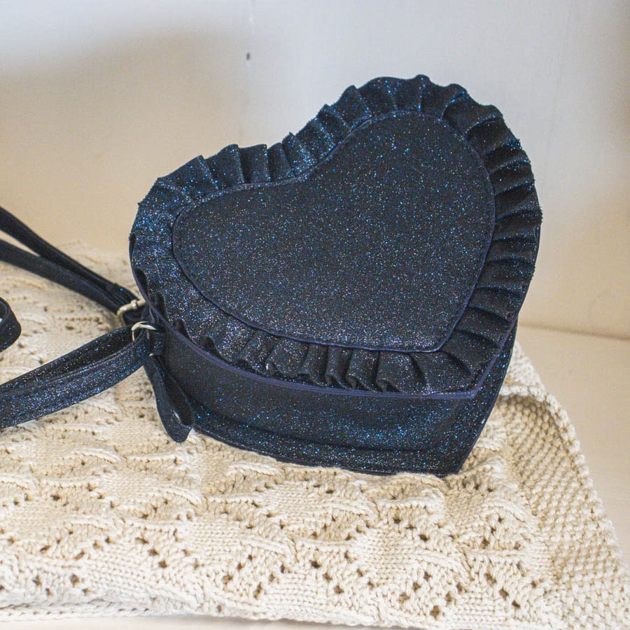 Juliet shoulder bag – Heart blue