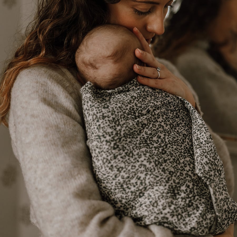 That’s mine Jana Muslin Swaddle Flores sandshell blue
