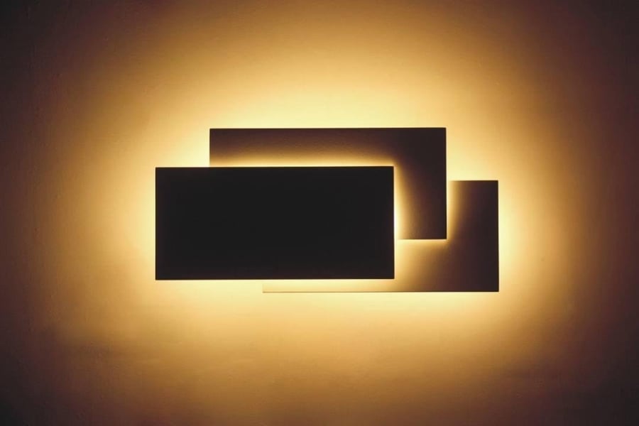 Clover Square LED Wall Black