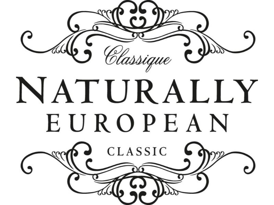 Naturally European kerti með Plum Violet ilm 200 gr