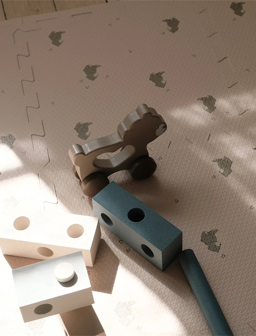 Alva Foam púslmotta square Bees and bears