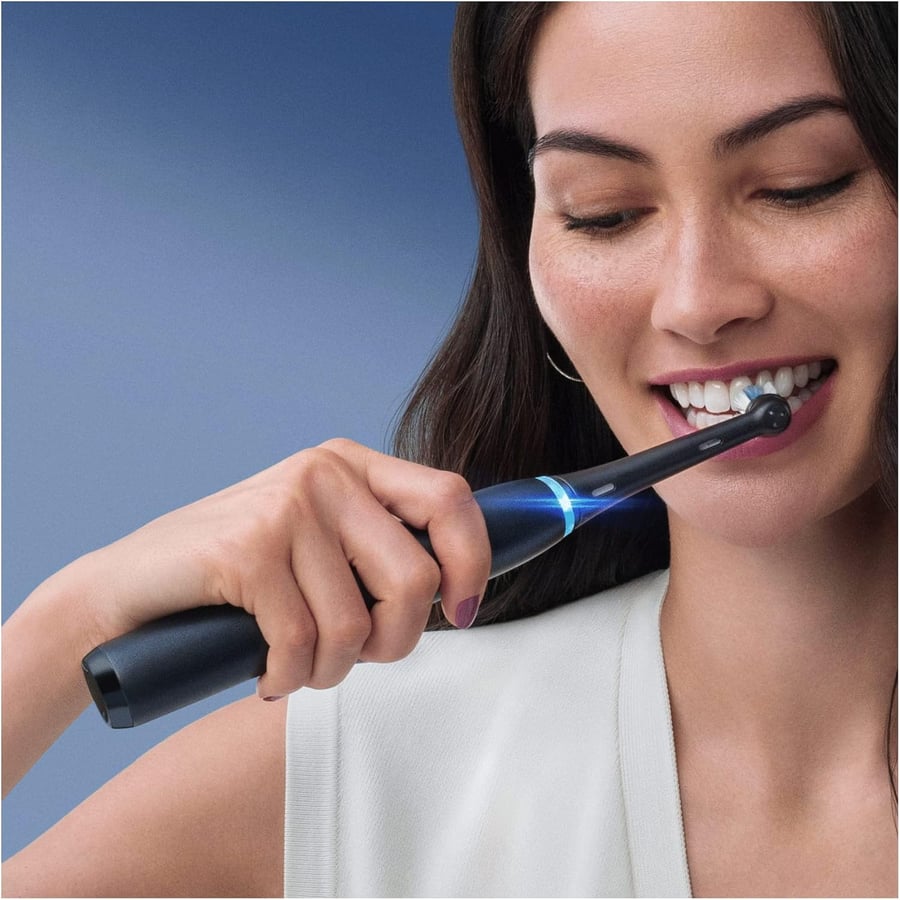 Oral B iO8-N Rafmagnstannbursti
