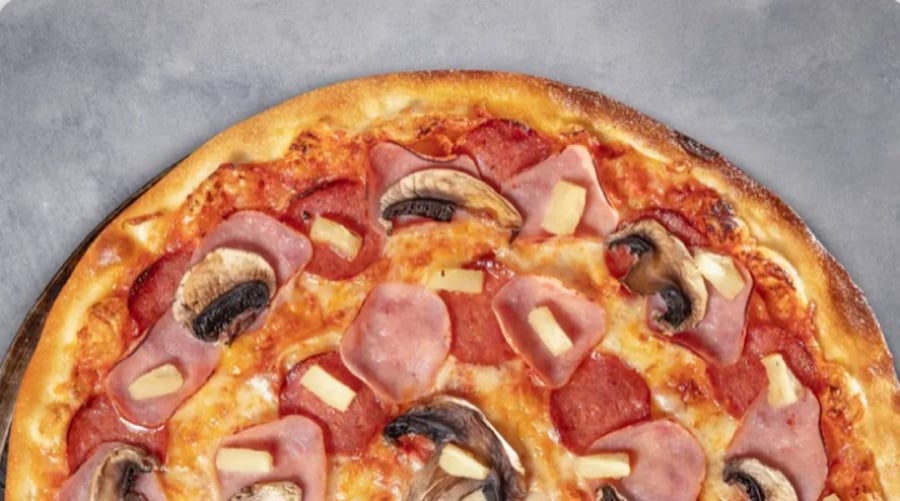 Domino's Deluxe