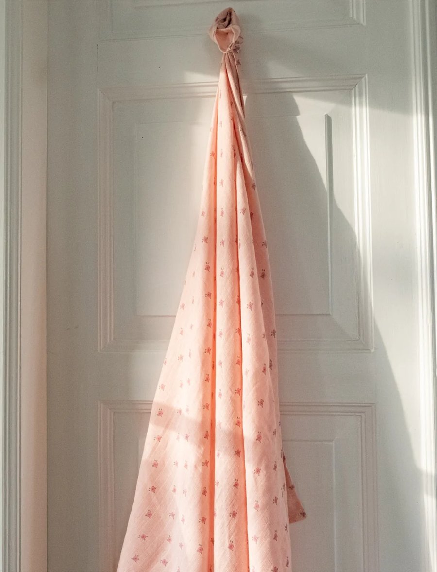 Jana muslin swaddle – Tiny roses