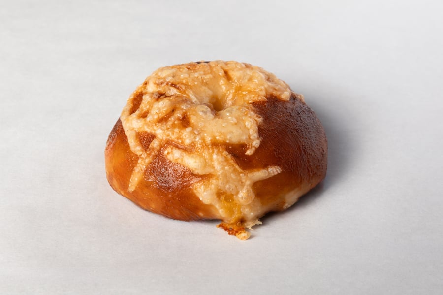 Osta & Jalapeno Pretzel Beygla